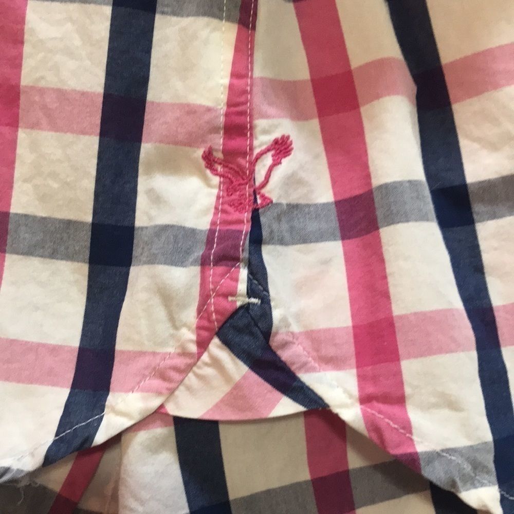 ๐ฆ
AEO Check Print Button Down Collared Shirt - Picture 6 of 8